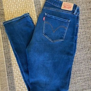 Levi jeans